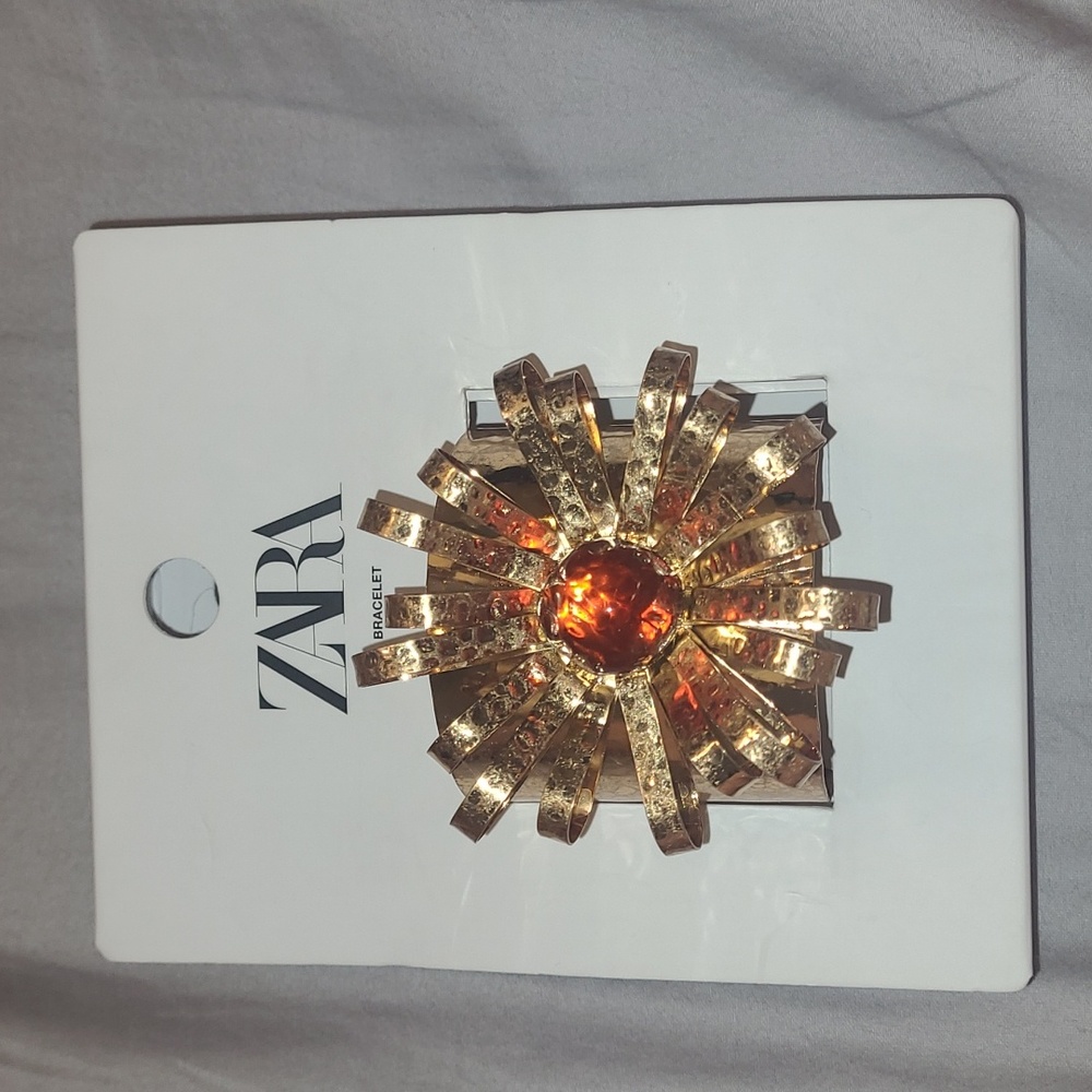 Gorgeous Zara Bracalet